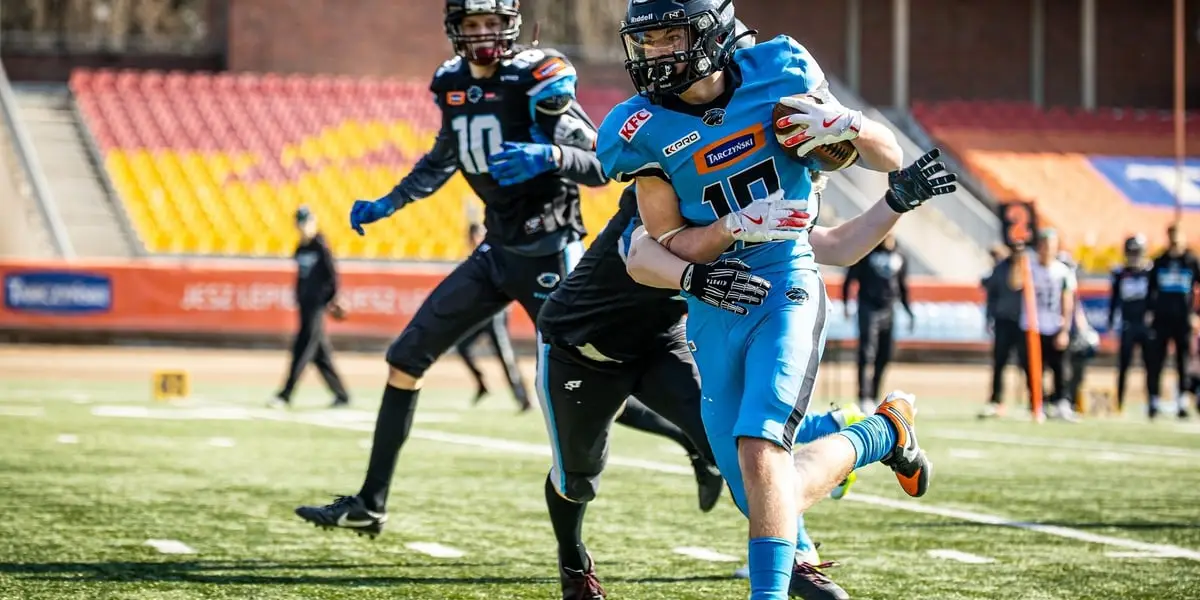 Filip Tunia z Panthers Wrocław wyrusza do Kalifornii na naukę i rozwój sportowy