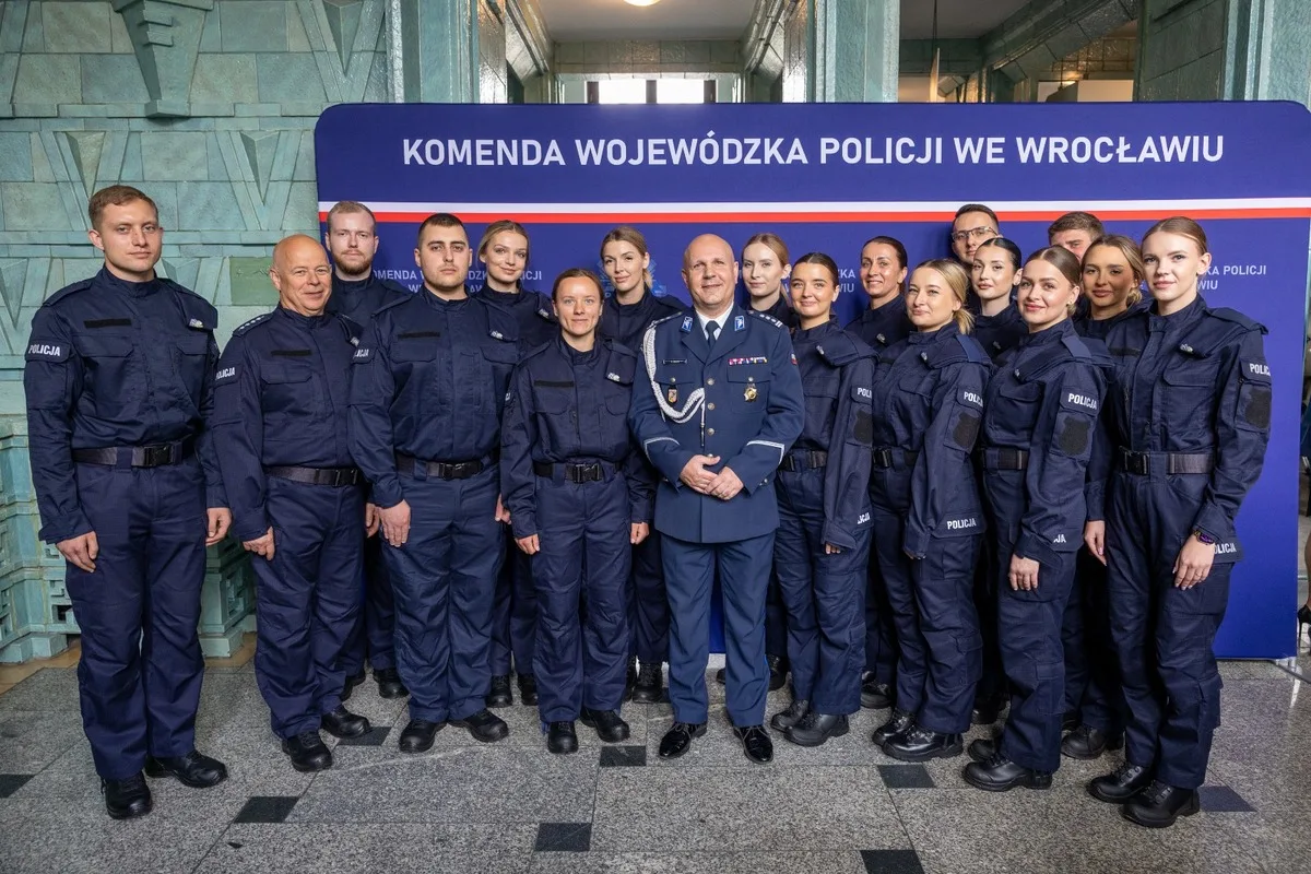 Ślubowanie nowych funkcjonariuszy wrocławskiej Policji