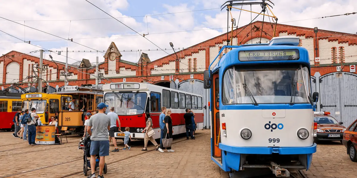 Bezpłatne zwiedzanie zajezdni MPK Wrocław dla dzieci - jeszcze dostępne miejsca