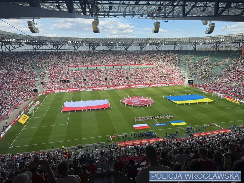 Zabezpieczenie meczu Polska - Ukraina we Wrocławiu