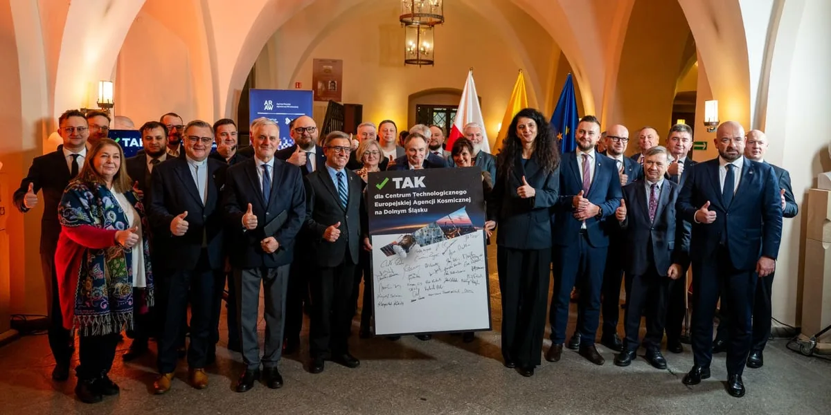 Opracowano raport wyznaczający kierunki dla polskiego sektora kosmicznego