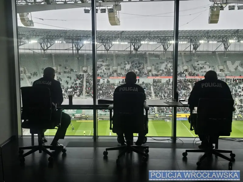 Bezpieczeństwo podczas meczu WKS Śląsk Wrocław z Wieczystą Kraków