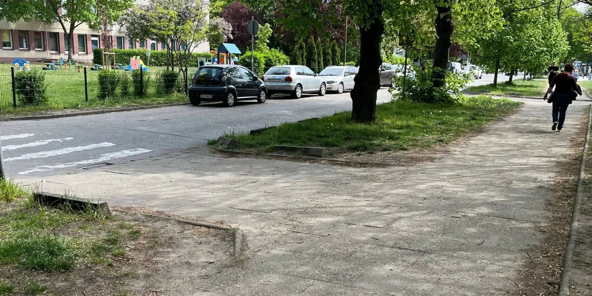 Remont chodnika na ul. Kłodnickiej w Popowicach Południowych