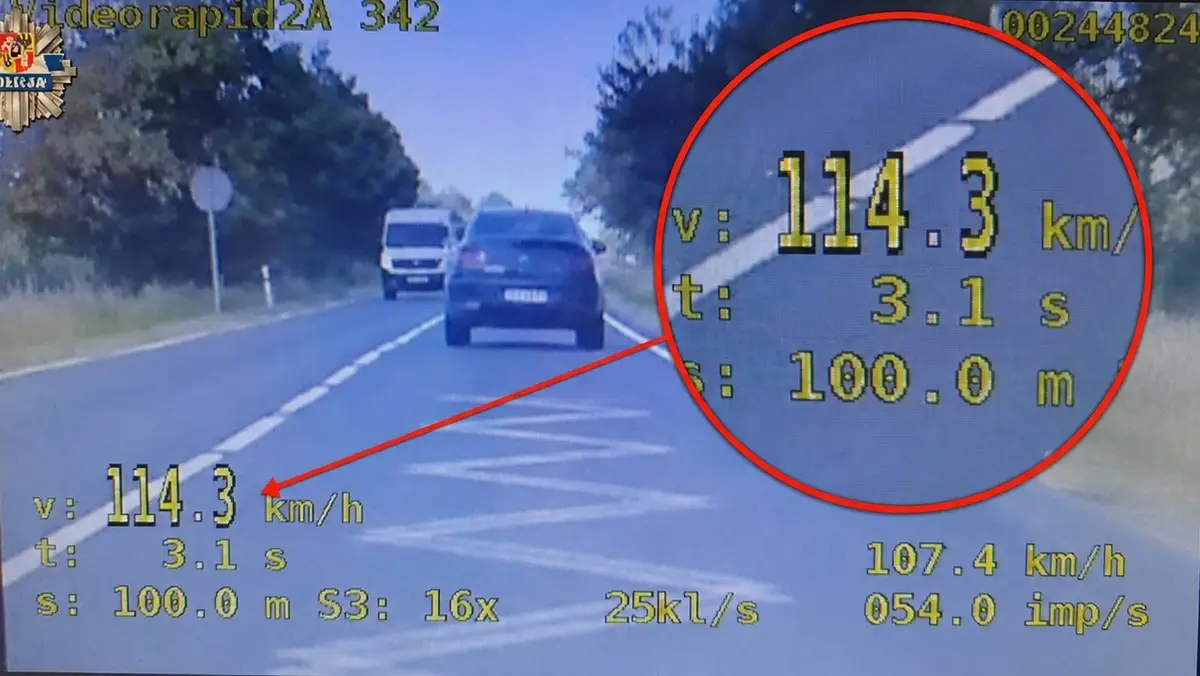 Policjanci zatrzymali kierowcę przekraczającego dozwoloną prędkość o 54 km/h na DK35