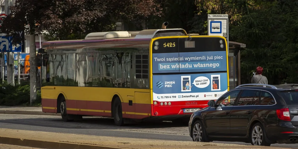 Nowe przystanki dla linii 920 i 955 w Gajkowie