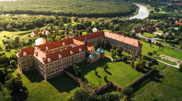 Opactwo Cystersów w Lubiążu: Historia i architektura