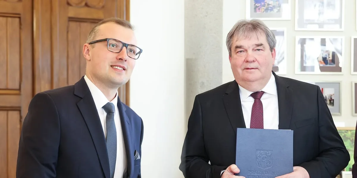 Nowi wiceprezydenci Wrocławia: Grzegorz Roman i Mateusz Żak zaczynają kadencję